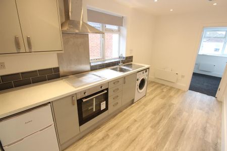 1 bedroom flat to rent - Photo 5