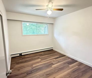 For Lease - 146 Yorkview Drive, Toronto, Ontario - Photo 3
