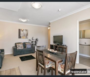 IDEALLY SITUATED! - Photo 5