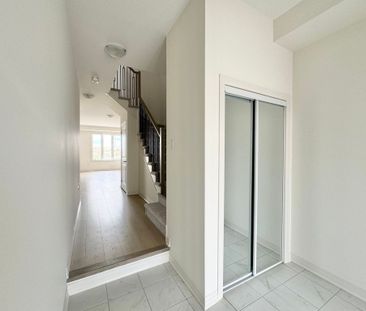 For Lease - 81 Sagewood Avenue, Barrie, Ontario - Photo 3