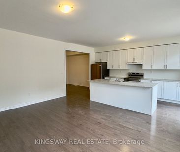 For Lease - 16 Blick Crescent, Aurora, Ontario - Photo 2