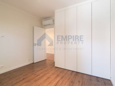 2 room luxury Apartment for rent in Cascais e Estoril, Portugal - Photo 5