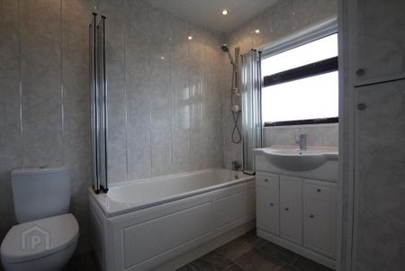 7 Regents Park, Lurgan, BT66 7EP - Photo 2