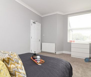 1 bedroom house share for rent in Poplar Road, Birmingham, B66 - Photo 6