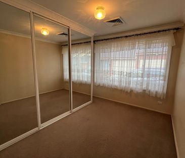 3 Bedroom villa with gas cooking & tiled living areas - Photo 5