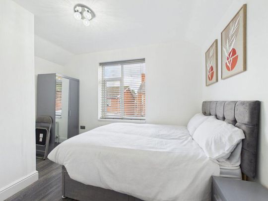 House share to rent - Photo 1