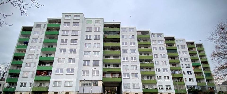 Helle 2-Zimmer-Wohnung mit Loggia - Foto 1