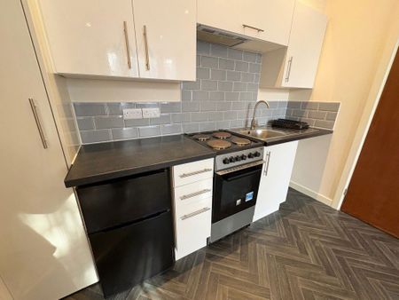 STUDIO ALUM CHINE ROAD, WESTBOURNE - Photo 2