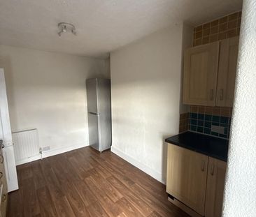 1 Bed Flat, Kingston Road, SW20 - Photo 5