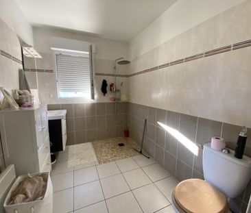 Location Appartement 2 pièces 37m² BRIGNOLES 83170 - Photo 2