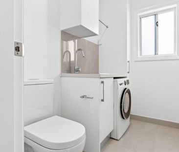 LIGHT-FILLED, BRAND-NEW TWO-BEDROOM GRANNY FLAT WITH PRIVATE ENTRY - Photo 4