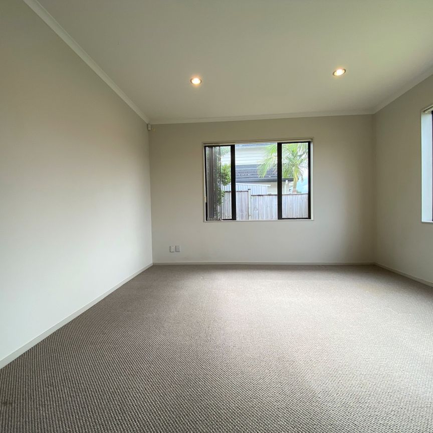 4 Bedrooms on Bradnor Meadows Drive - Photo 1