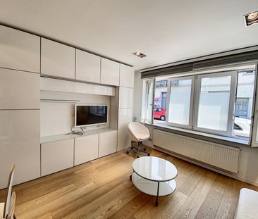 À louer à Ixelles : appartement de type studio rez-de chaussée avec... - Photo 1