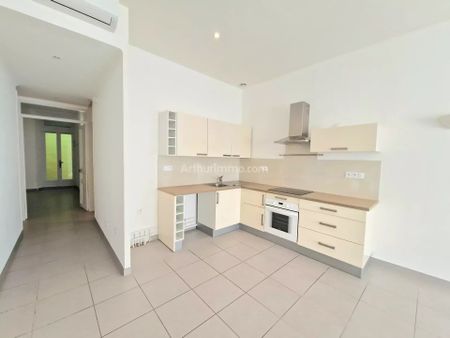 Location Appartement 3 pièces 73 m2 à Draguignan - Photo 2