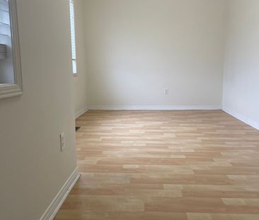 For Lease - 28 Wicklow Road, Brampton, Ontario - Photo 2