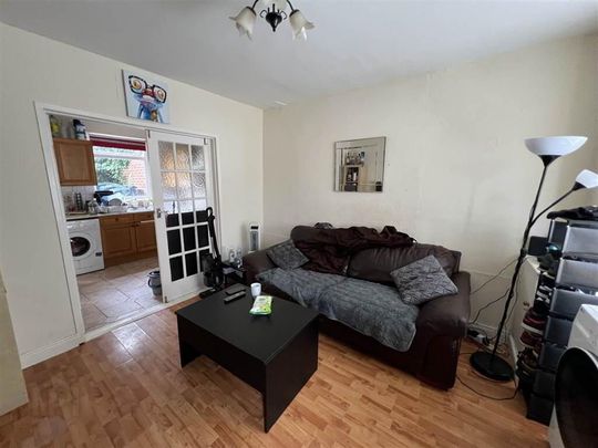 22 Bloomfield Parade, Belfast, BT5 5AS - Photo 1
