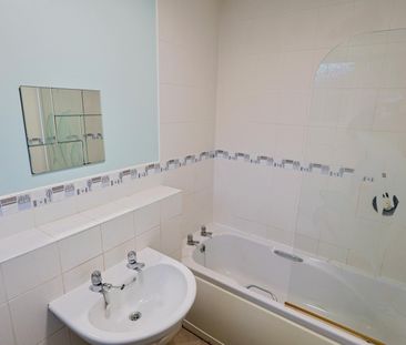 Birmingham Road, Coventry - 2 Bedroom First Floor Maisonette, Alles... - Photo 3