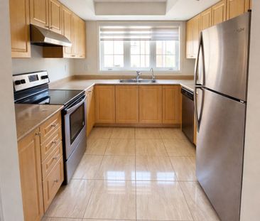 For Lease - 2387 Chevron Prince Path Unit# 382, Oshawa, Ontario - Photo 4