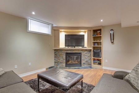 For Lease - 21 Black Ash Trail, Barrie, Ontario - Photo 4
