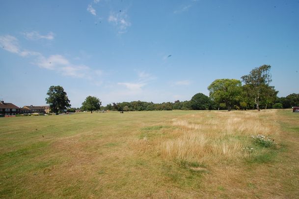 Gold Hill East, Chalfont St. Peter, Buckinghamshire,SL9 - Photo 1