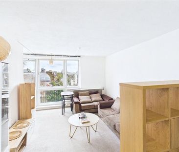 Studio to rent - Photo 5