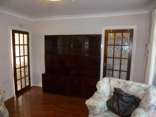 3 bedroom terraced house to rent - Photo 1