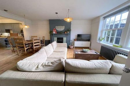 Eastbourne Road, BN25 - Photo 2