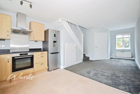 2 bedroom semi-detached house to rent - Photo 5