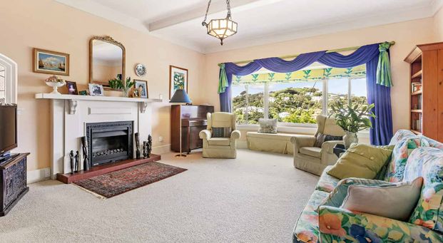 Beauty in Wadestown - Photo 1