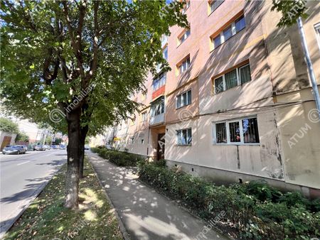 Apartament cu 2 camere si balcon situat la etajul 1 in zona Vasile Aaron din Sibiu - Photo 5