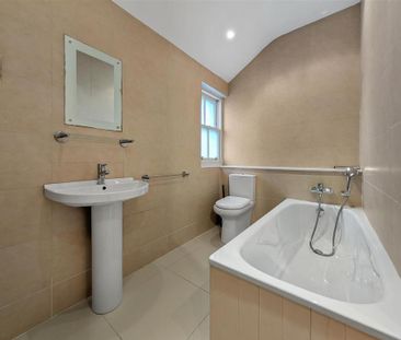 2 bedroom maisonette to rent - Photo 6