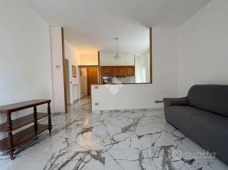 3 LOCALI A ROMA - Photo 2