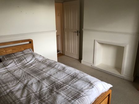 2 Bed Flat, Mill Lane, NW6 - Photo 3