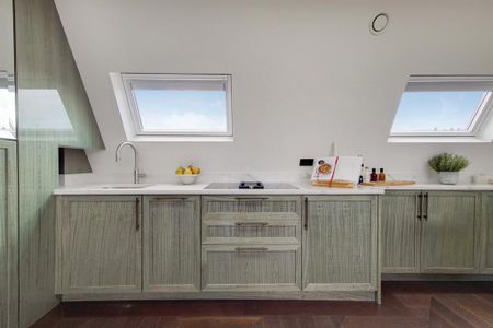 3 bedroom flat to rent - Photo 2