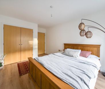 1 bedroom flat to rent - Photo 6