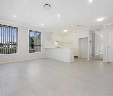 Modern Family Home in Prime Bardia Location - Photo 4