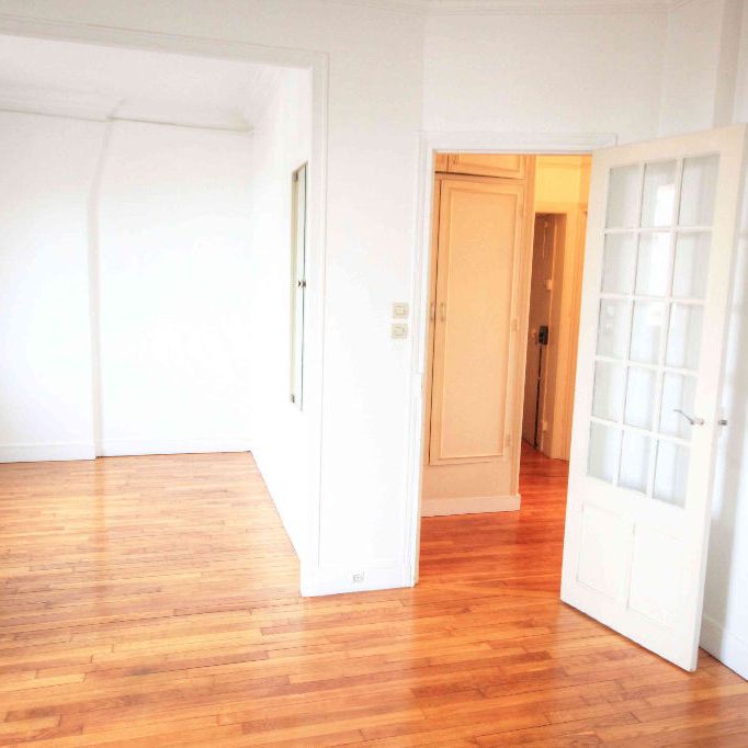 Location Appartement 5 pièces 106m² - Photo 1