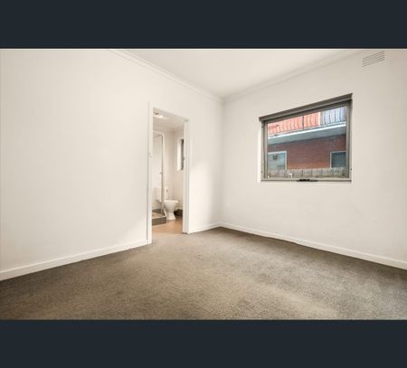 11/17 Rosstown Road, Carnegie, Vic 3163 - Photo 4