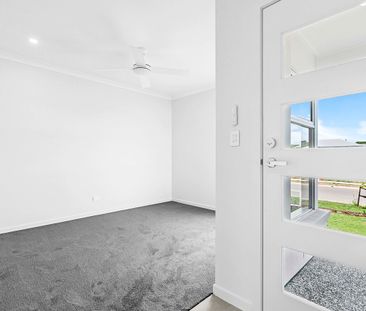 NEW BUILD IN THE SPRINGS ESTATE - Photo 5