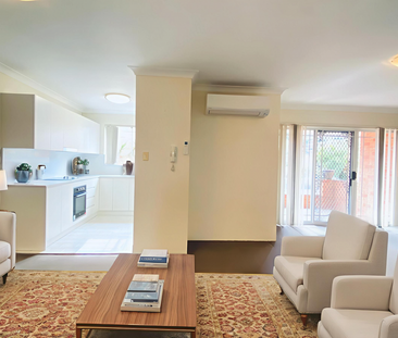 BEAUTIFUL 2 BEDROOM UNIT 700M TO YAGOONA STATION - Photo 4