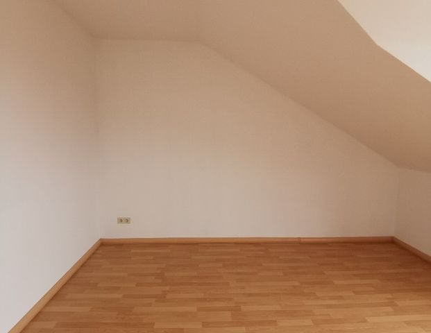 Gemütliche 4 Zimmerwohnung mit Balkon in idyllischer Lage - Foto 1