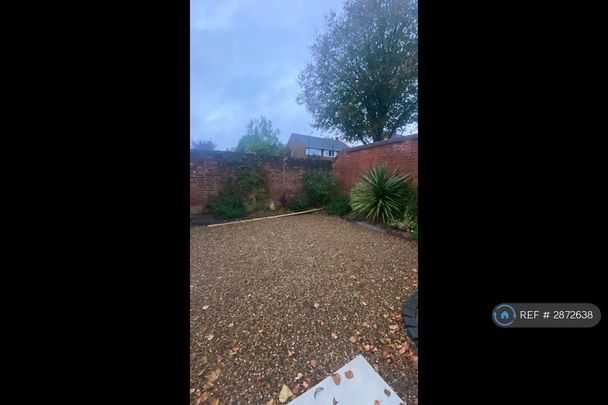 2 bedroom bungalow to rent - Photo 1