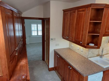 One Bed Flat to let in the Heart of Barnes Village - Photo 3