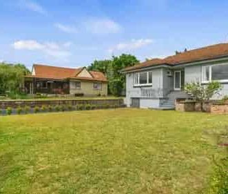 Stylish and Spacious on River Road - Photo 5