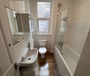 3 Bed Flat, Brixton Hill, SW2 - Photo 5