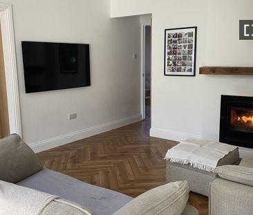 Room for rent in 3-bedroom apartment in Dublin, Dublin - Photo 2