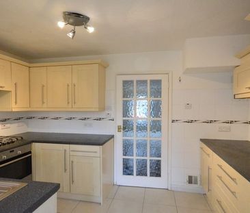Woosehill Lane, Wokingham, RG41 - Photo 3