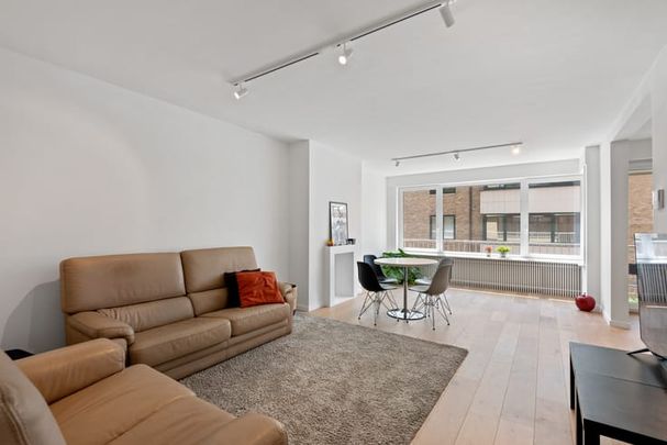Appartement te huur - foto 1