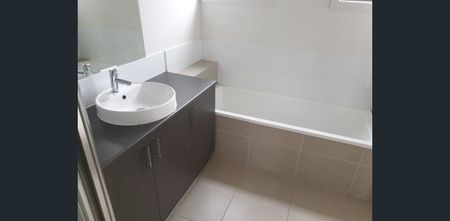 Two-Bedroom Home in a Convenient Mooroolbark Location - Photo 5