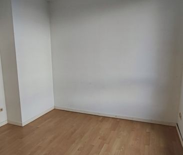 Location Appartement 2 pièces 58m² ELBEUF 76500 - Photo 2
